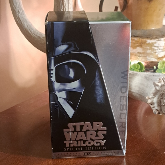Star Wars trilogy VHS set - Picture 1 of 4